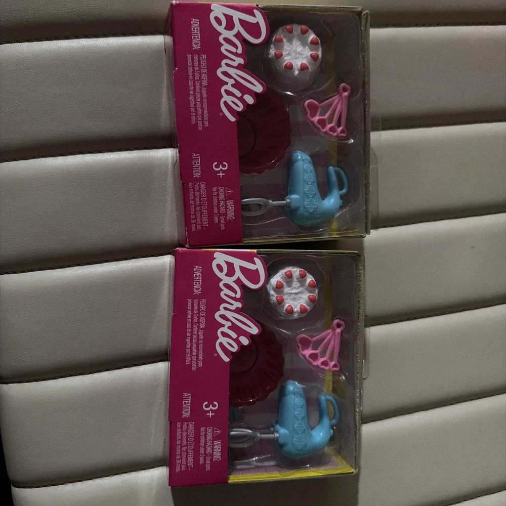 BARBIE, 2018 KITCHEN ITEMS...NEW...FHP71 Lot 2